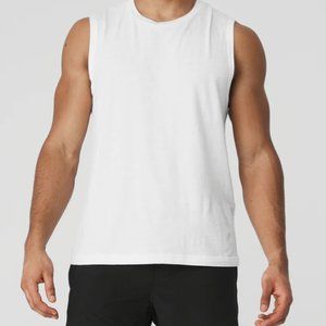 MENS TRIUMPH MUSCLE TANK FOR WORKING OUT - Alo Yoga
